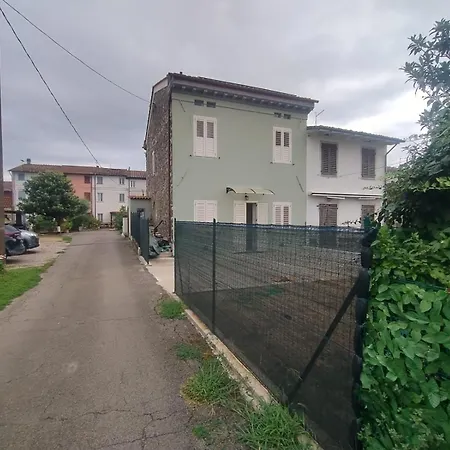 Casa *